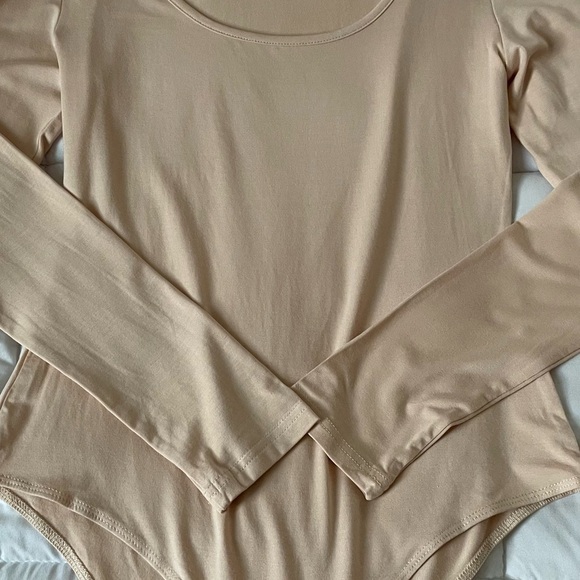 NEW-Medium Bodysuit - Picture 11 of 11